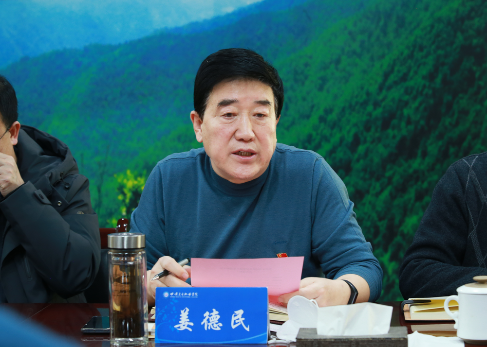 第三张_调整大小.png